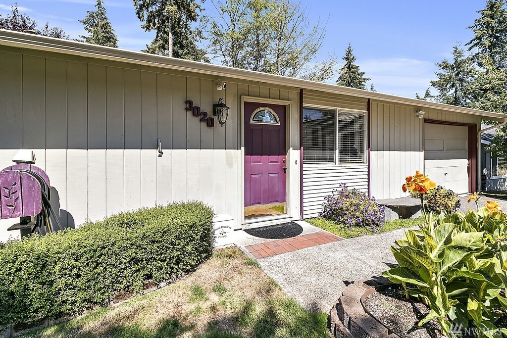 Property Photo: 3020 SW 317th WA 98023