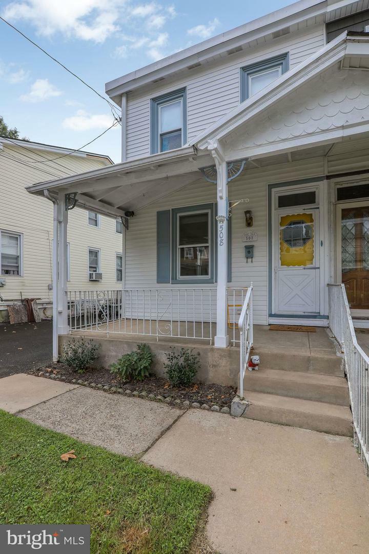 Property Photo:  508 Jefferson Avenue  PA 19012 