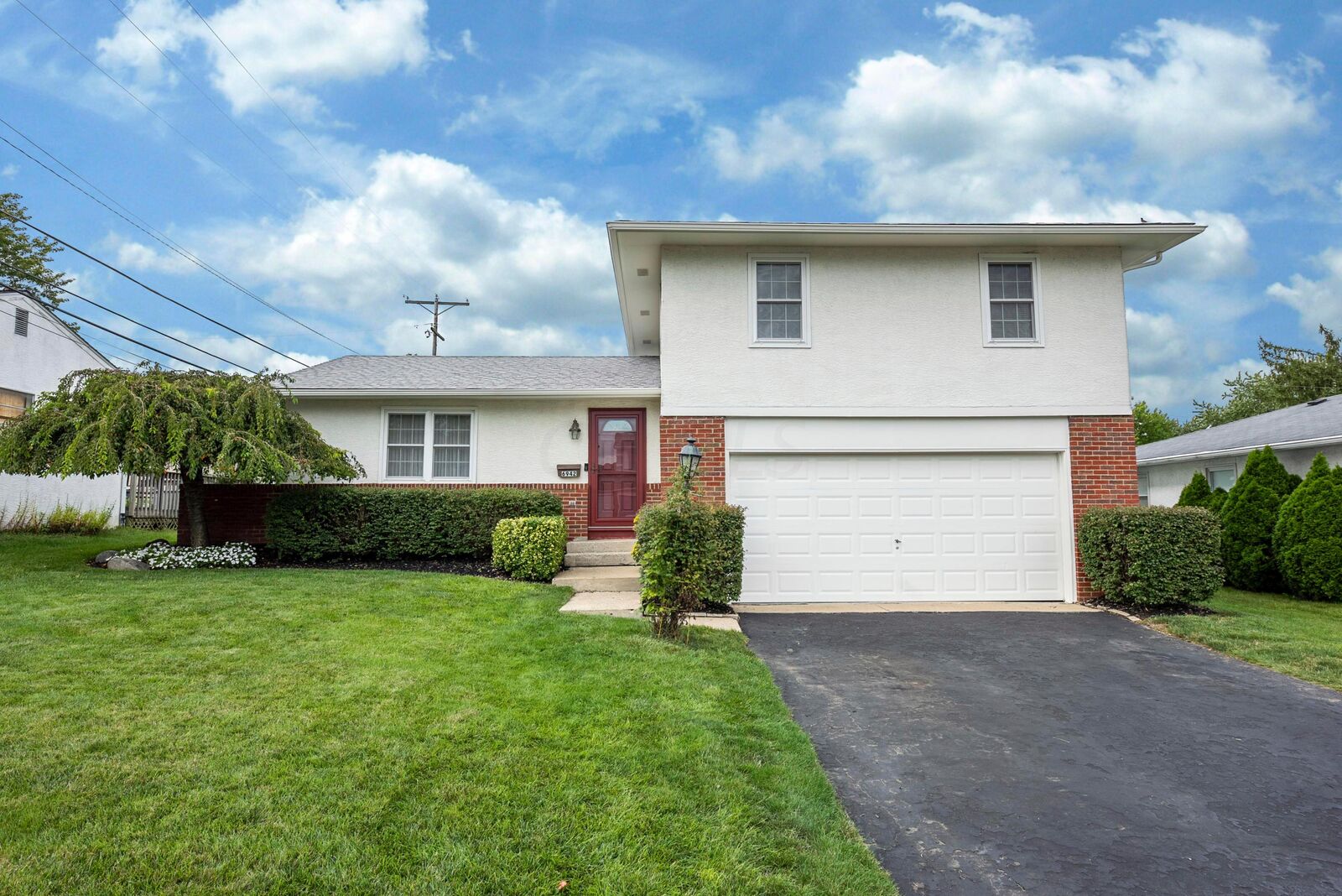 Property Photo:  6942 Carrousel S Drive  OH 43068