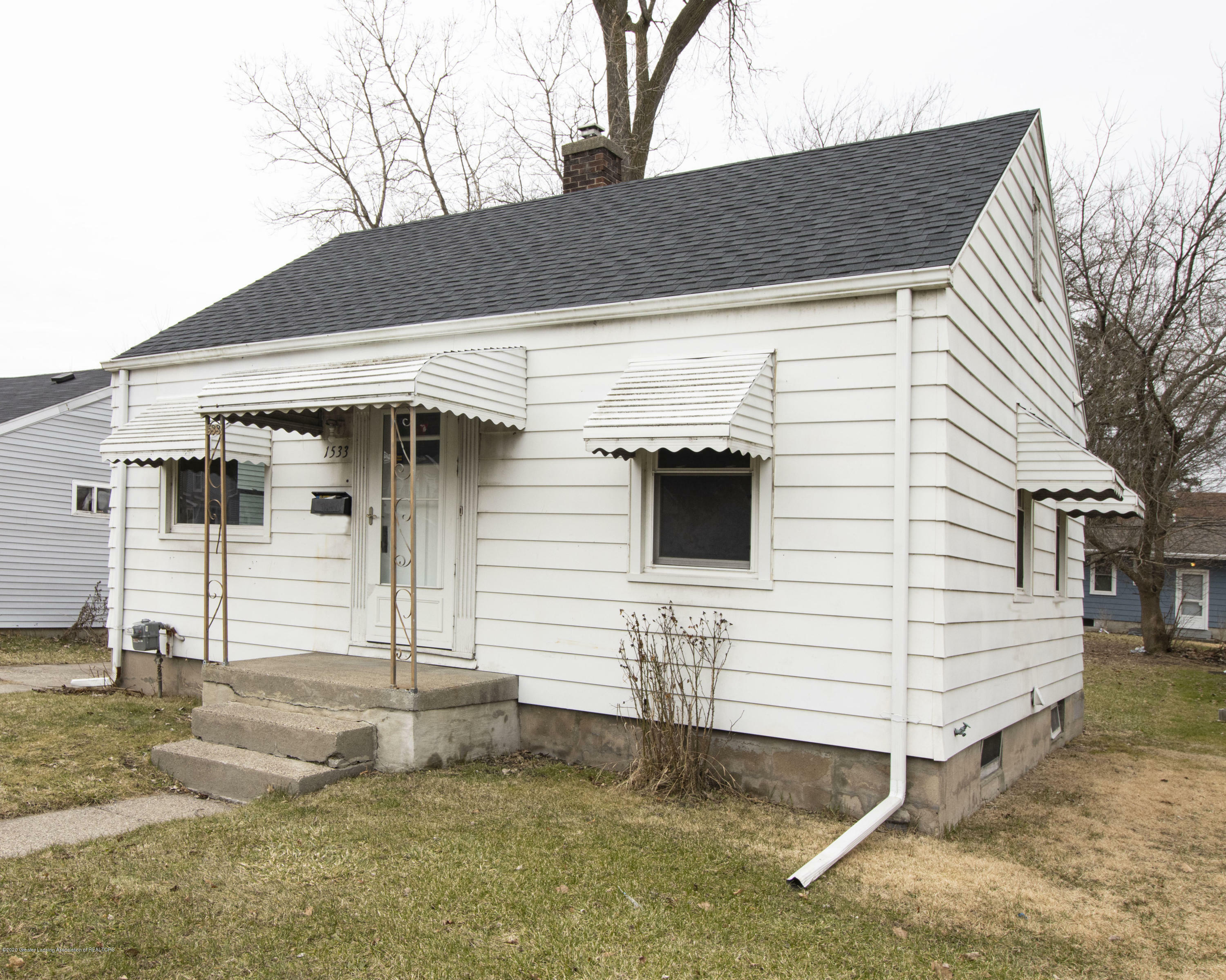 Property Photo:  1533 S Pennsylvania Avenue  MI 48910 