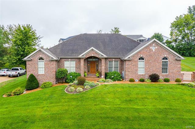 Property Photo: 326 Lake View 63090