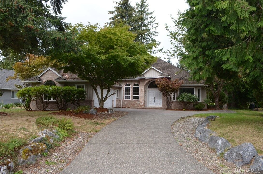 Property Photo: 5612 Sandpiper Lane WA 98230