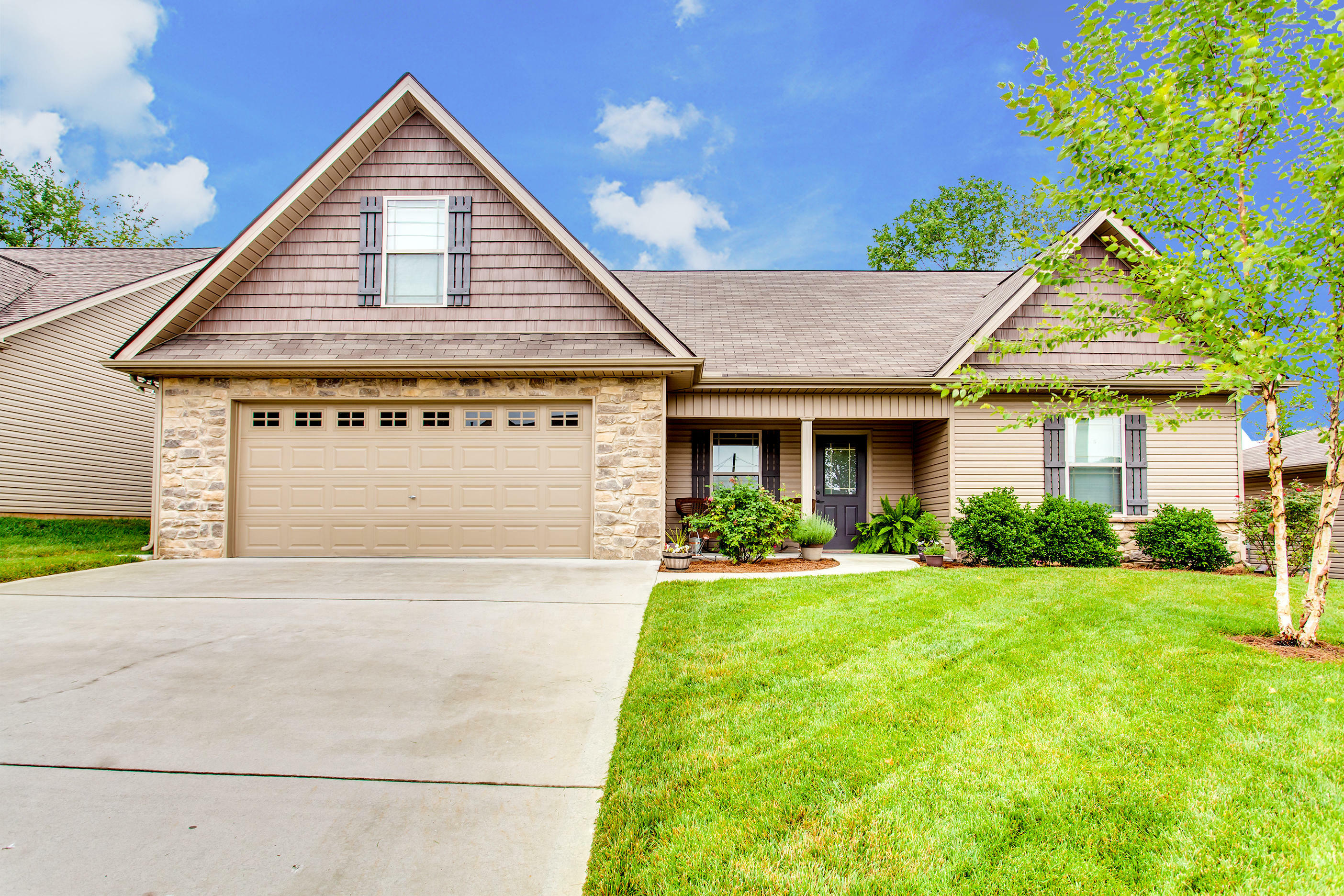 Property Photo:  5412 Creekhead Cove Lane  TN 37909 