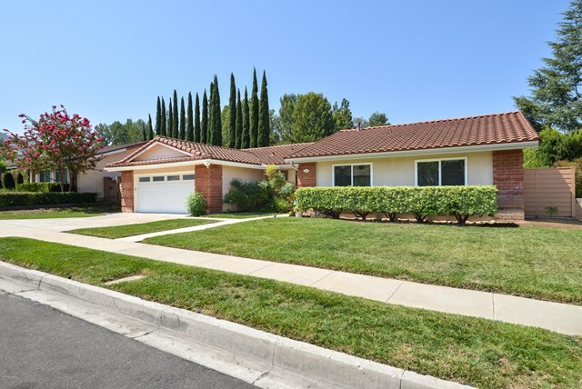 Property Photo:  219 Castilian Avenue  CA 91320 