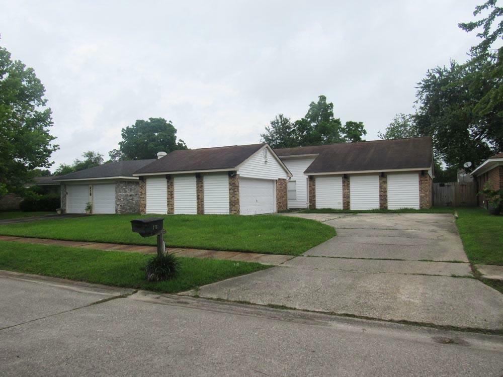 Property Photo:  216 Portsmouth Drive  LA 70460 