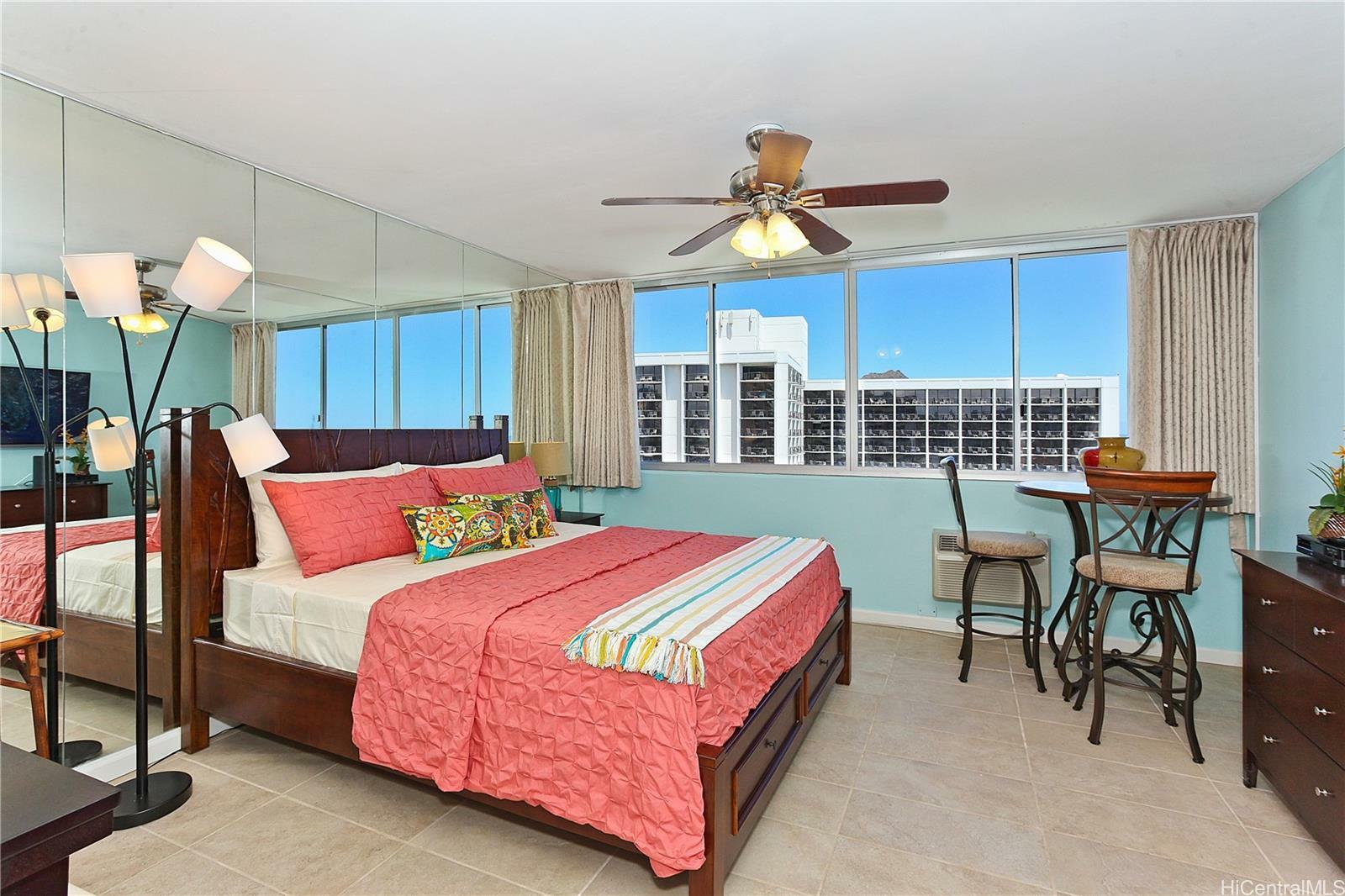 Property Photo:  2500 Kalakaua Avenue 2306  HI 96815 