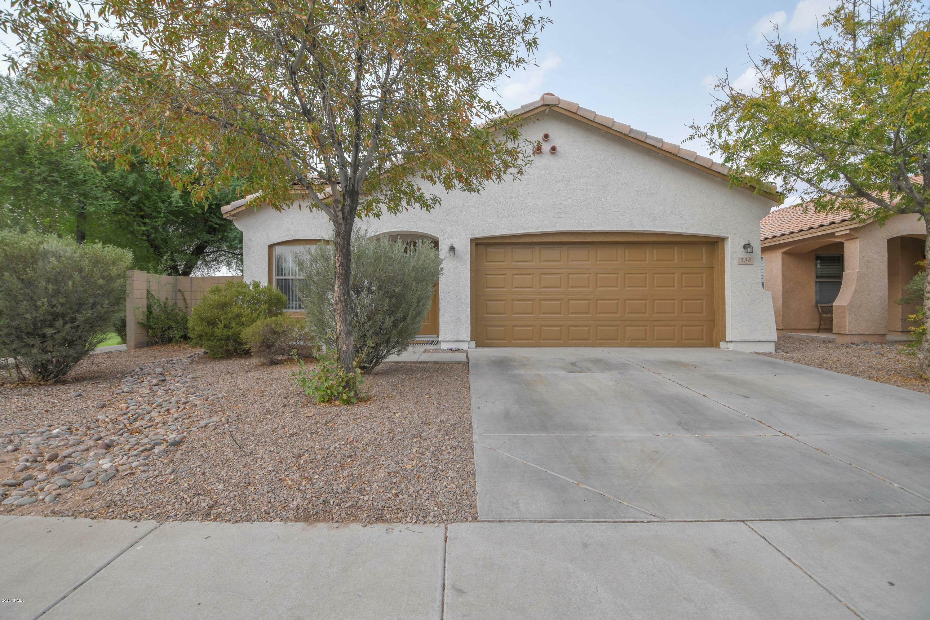 Property Photo:  598 W Viola Street  AZ 85122 