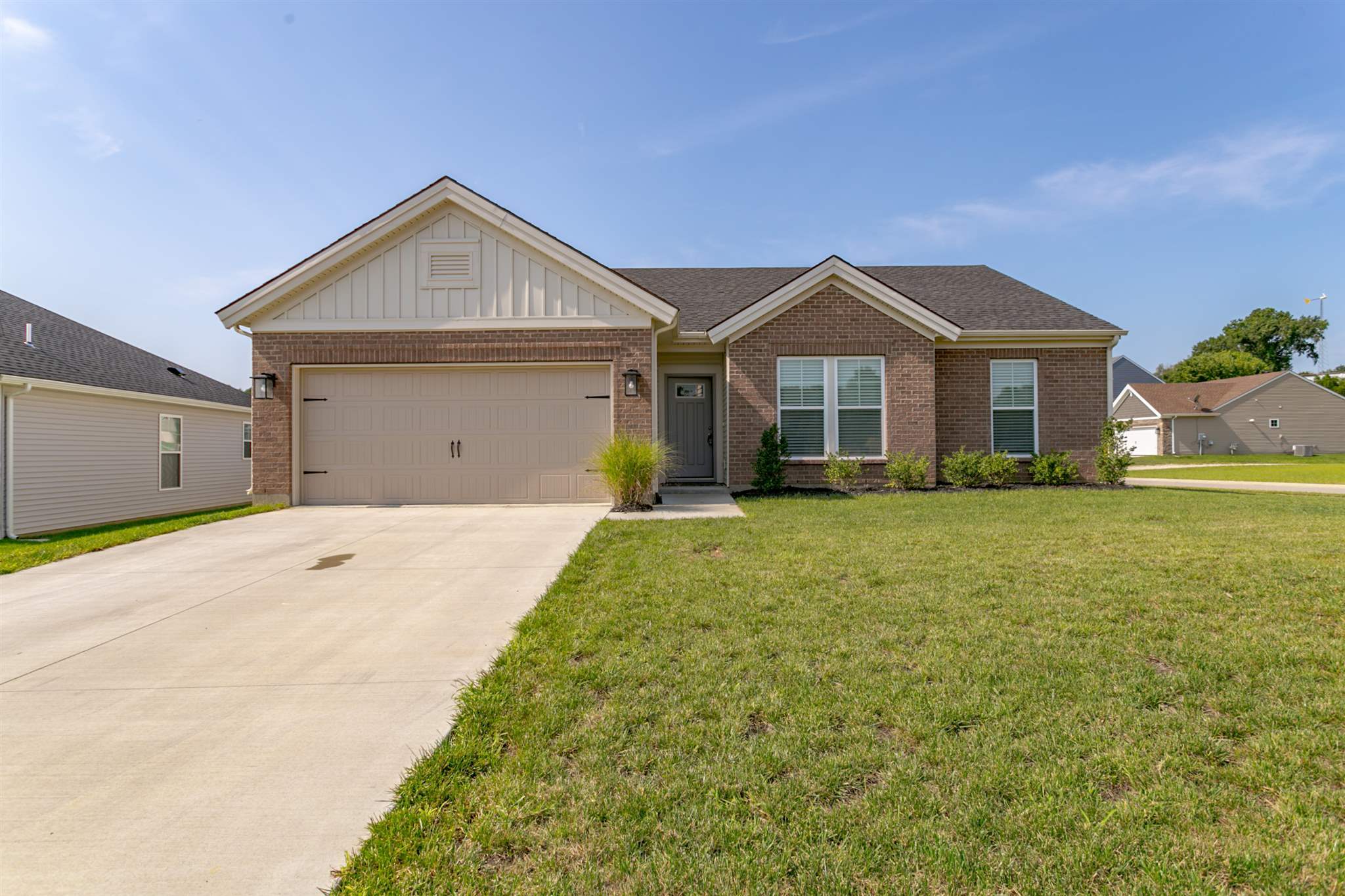 Property Photo: 801 Cameo Court IN 47711-8302
