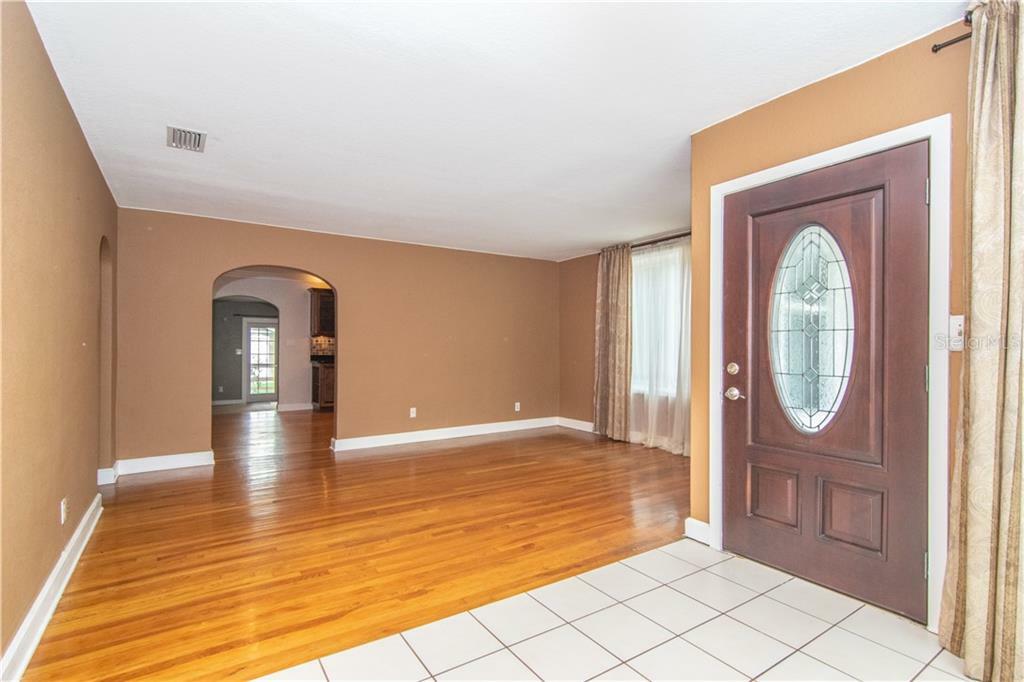 Property Photo:  711 W Alfred Street  FL 33603 