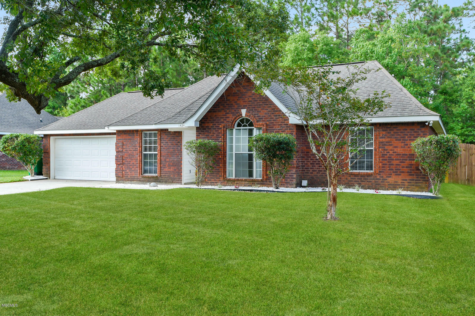 Property Photo:  14246 Oak View Circle  MS 39565 