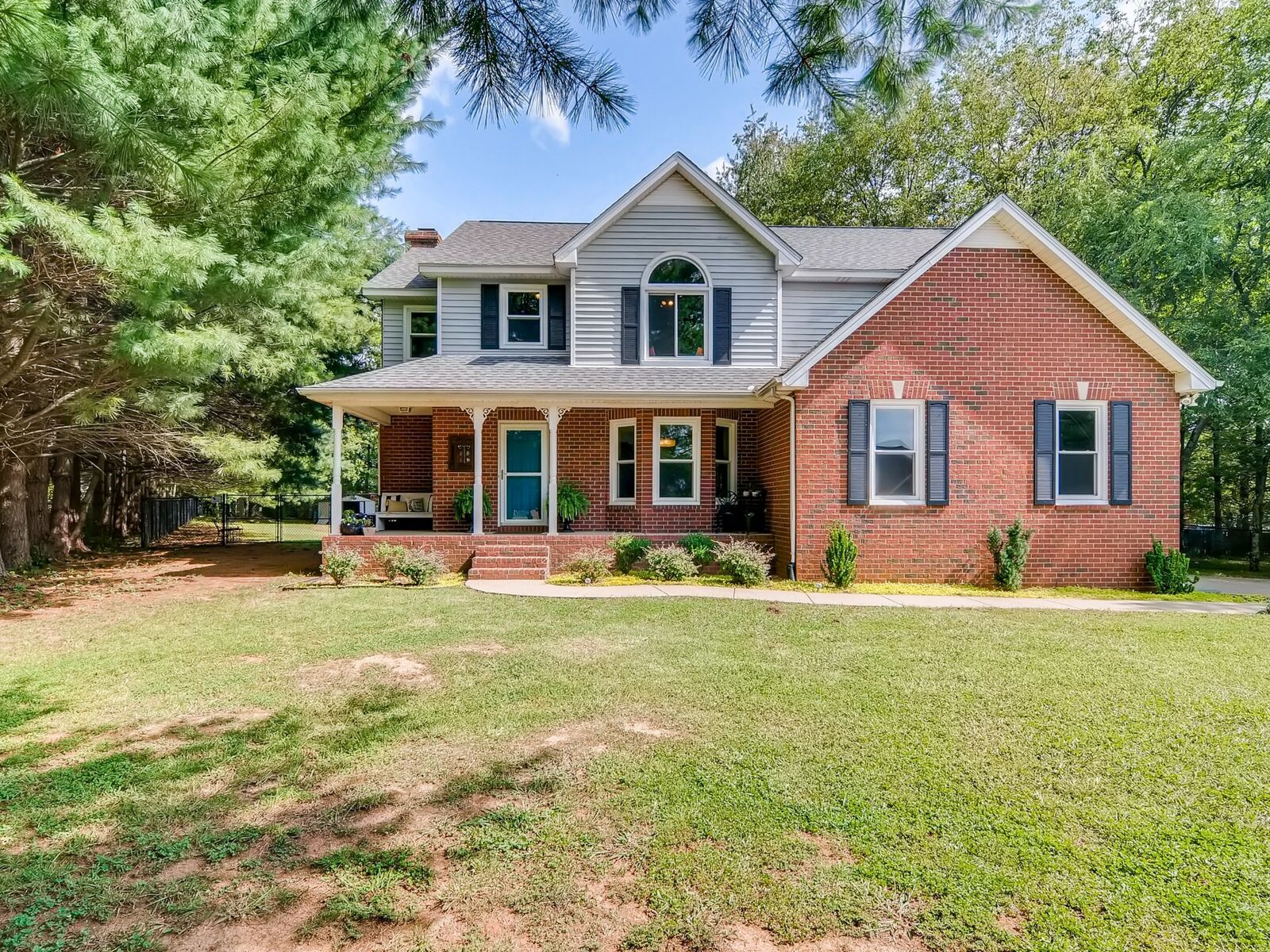 Property Photo: 2021 Keenland Dr TN 37127