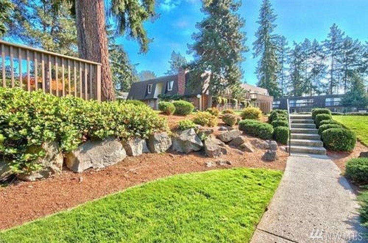 Property Photo:  15309 NE 13th Place 4308  WA 98007 