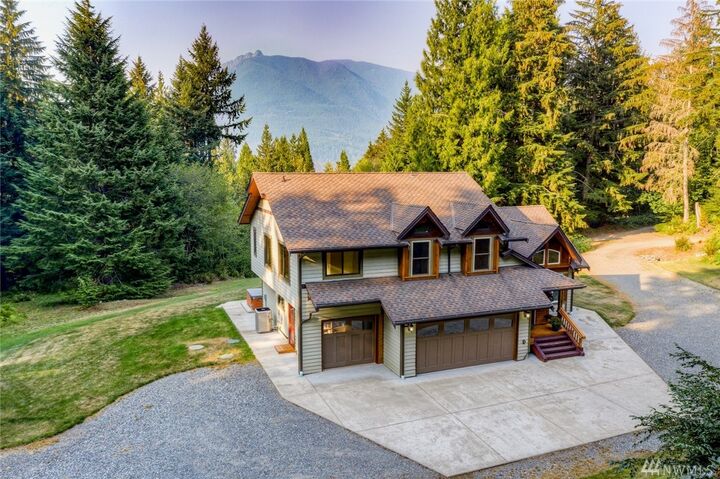 Property Photo: 15903 441st Place SE WA 98045