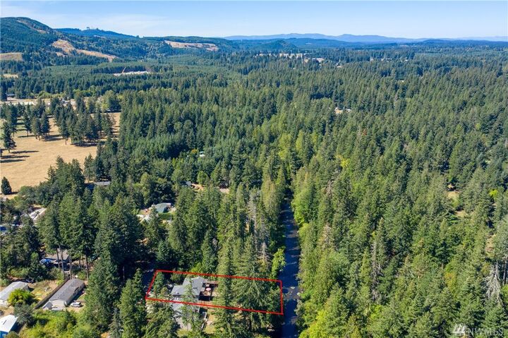 Property Photo: 13806 166th Avenue SE WA 98576