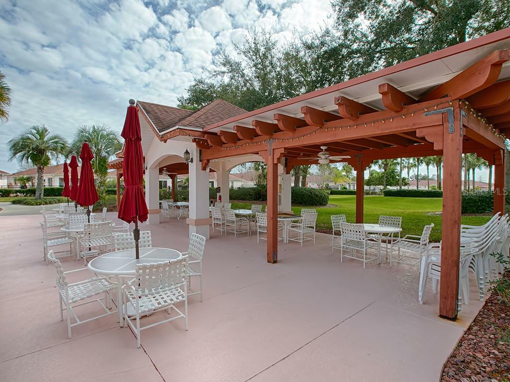 Property Photo: 762 Hernandez Drive FL 32159