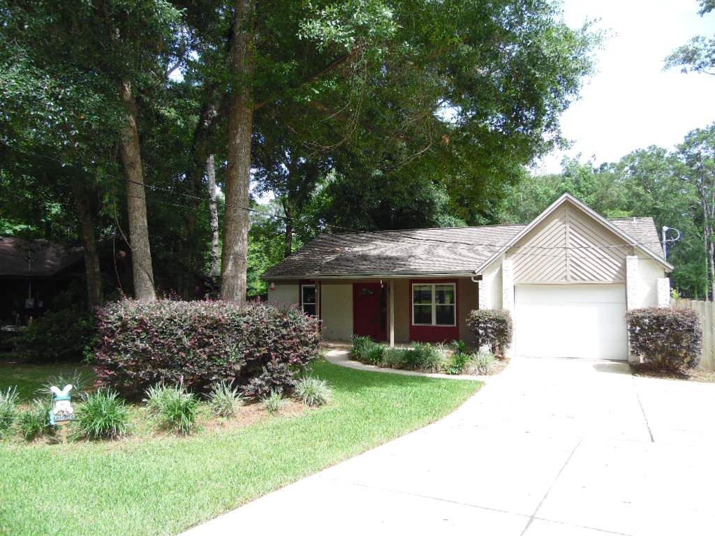 Property Photo:  2313 Eastgate Way  FL 32308 