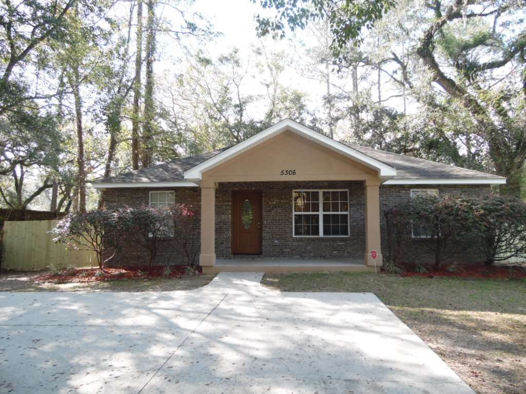 Property Photo: 5306 Isabelle Drive FL 32305