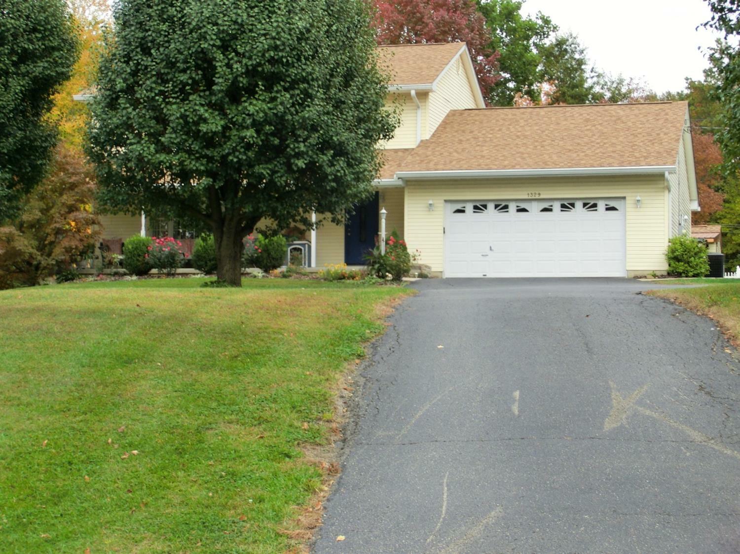Property Photo:  