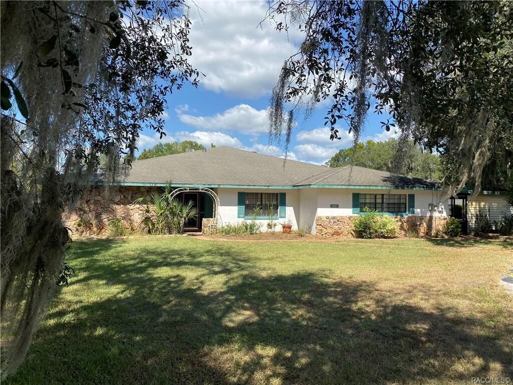 Property Photo: 7821 E Gospel Island Road FL 34450