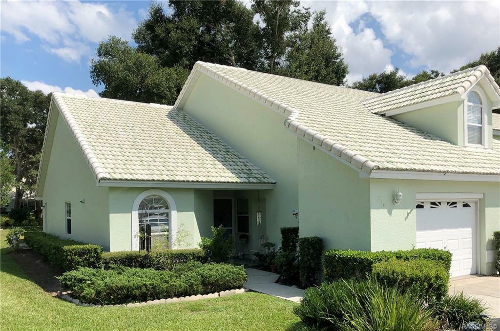 Property Photo:  710 Peebles Court  FL 34453 