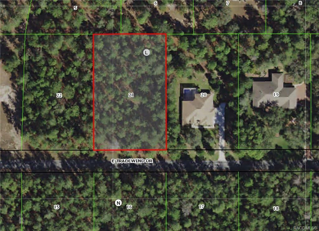 Property Photo:  1601 E Tradewind Drive  FL 34442 