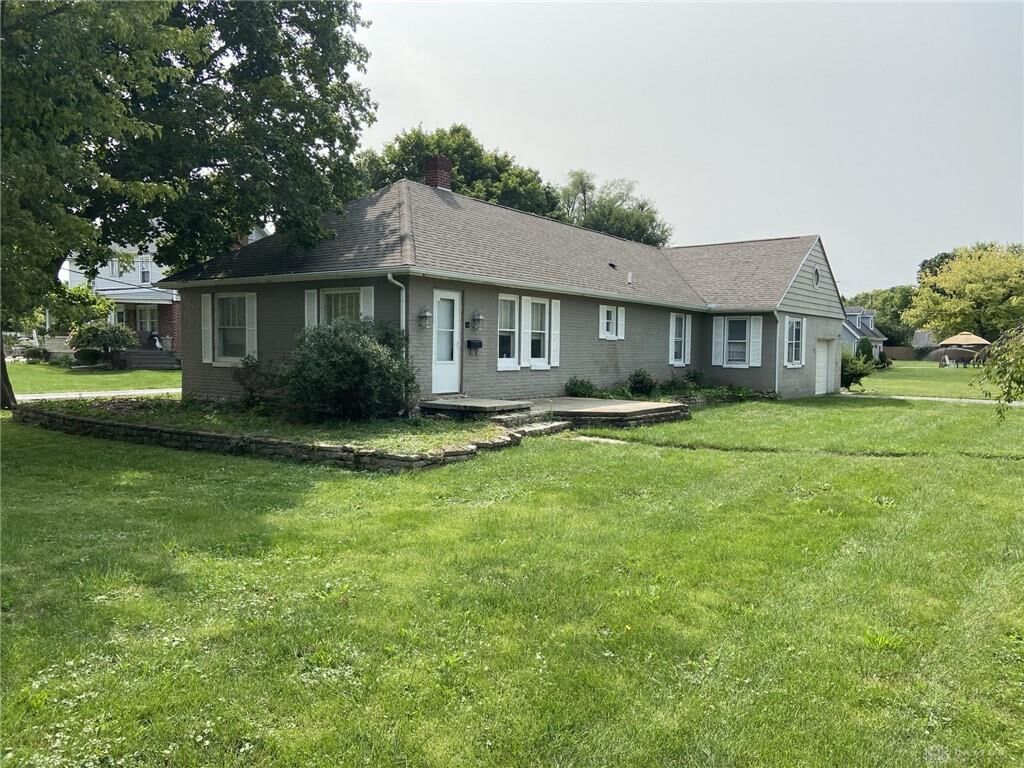 Property Photo: 10 Elmwood Avenue OH 45373