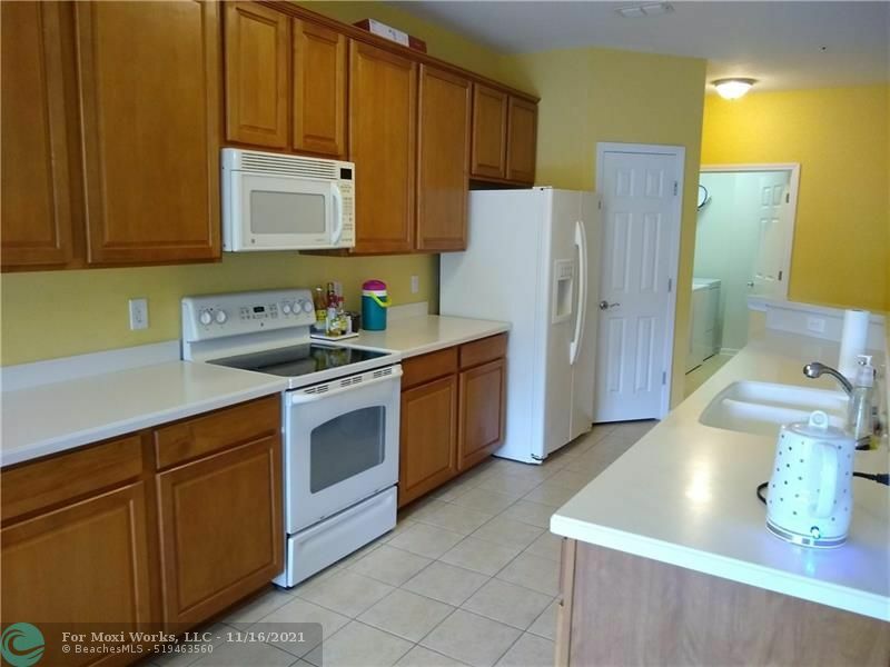 Property Photo:  13364 Beach Blvd 933  FL 32224 