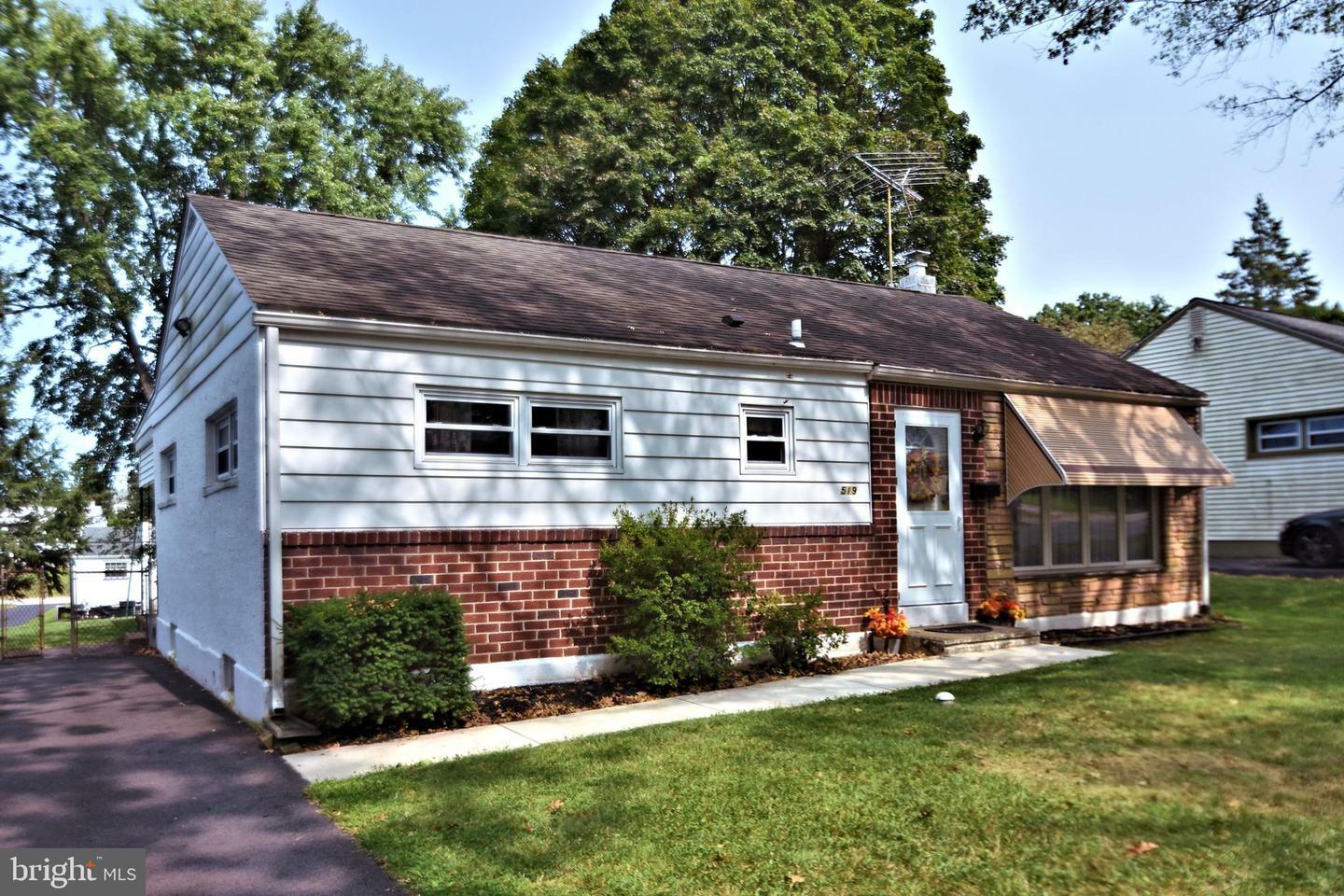 Property Photo:  519 W Anderson Avenue  PA 19460 