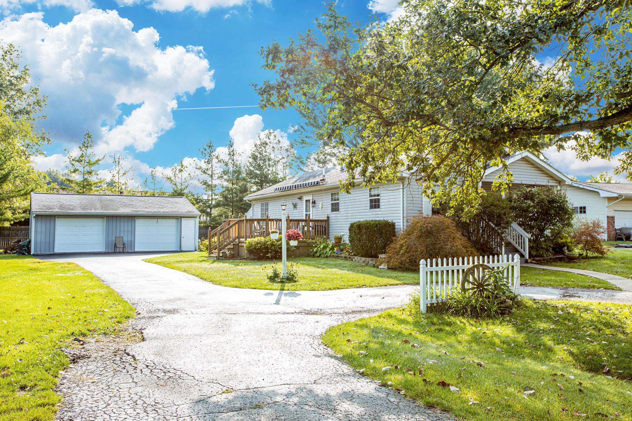 Property Photo: 6973 Taylor SW Road OH 43068