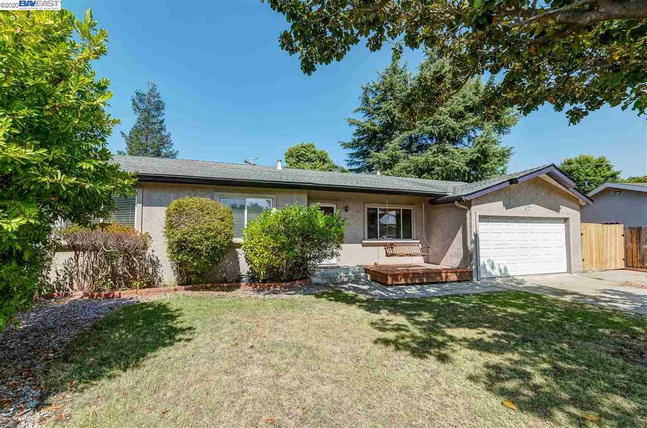 Property Photo:  8378 Ferncliff Ct  CA 94568 
