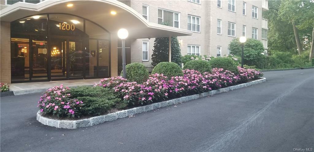 Property Photo: 1200 Midland Avenue 11C NY 10708