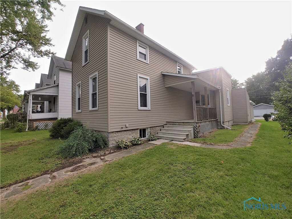 Property Photo:  184 Circular Street  OH 44883 