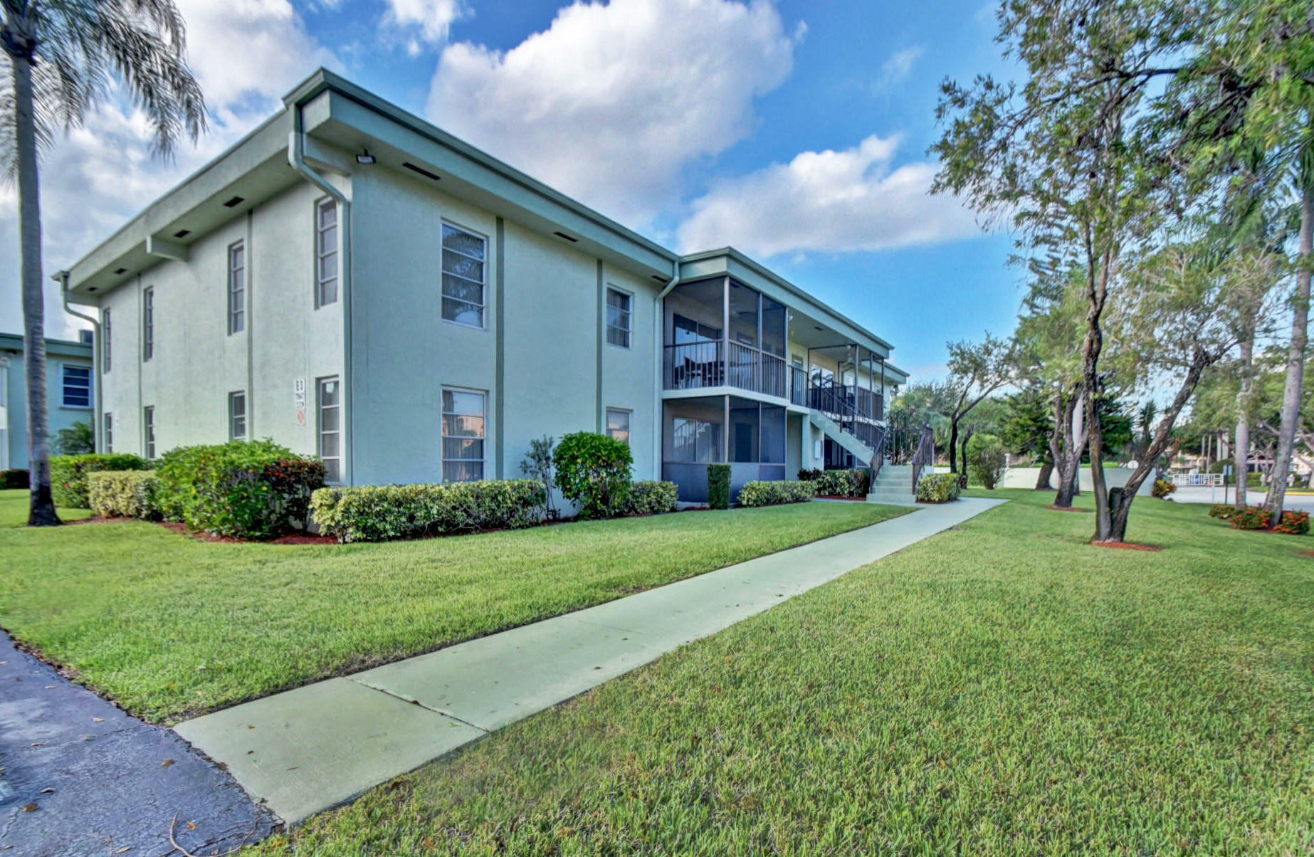 Property Photo:  7547 S Oriole Boulevard 201  FL 33446 