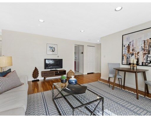 Property Photo:  61 Colborne Rd 5  MA 02135