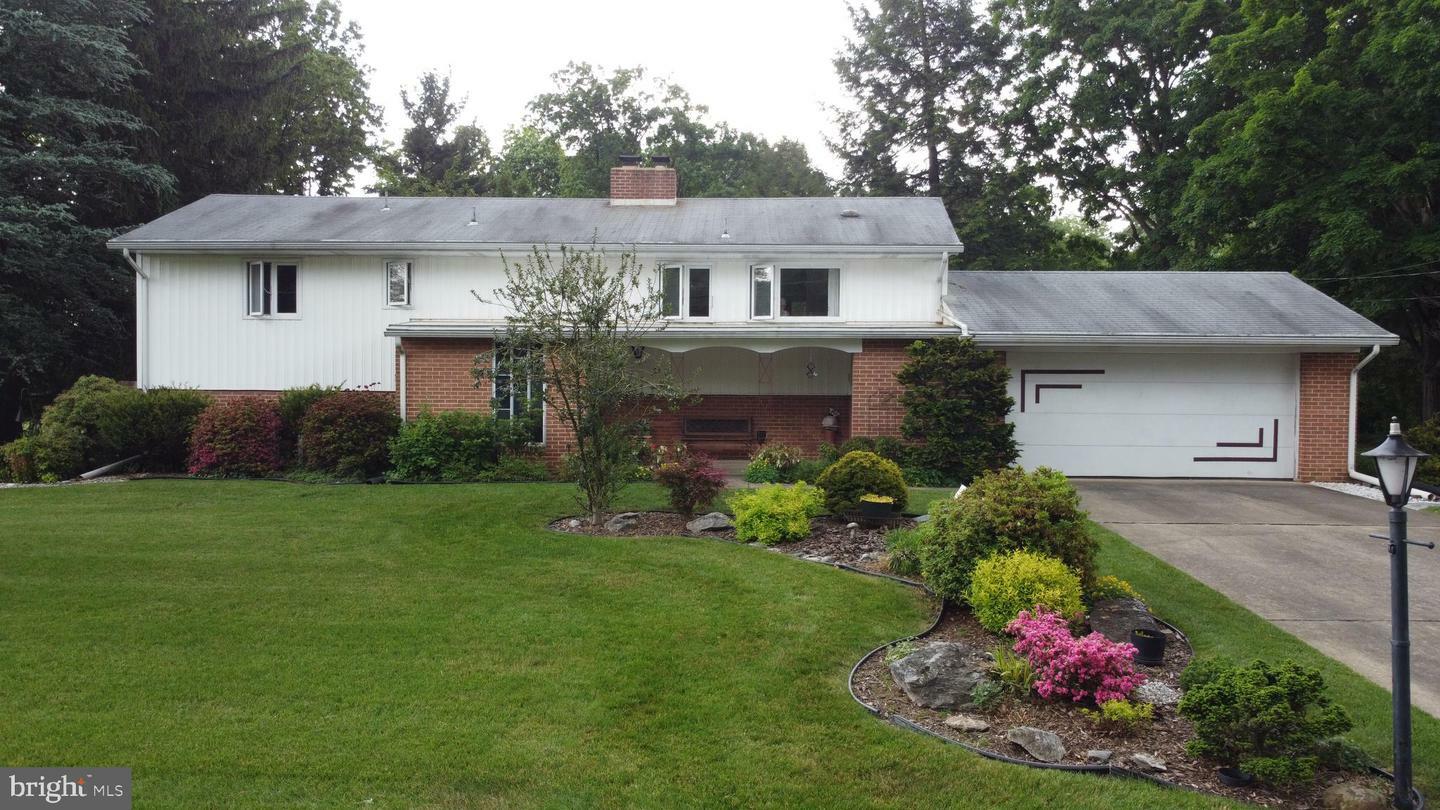 Property Photo: 25 George Circle PA 17055