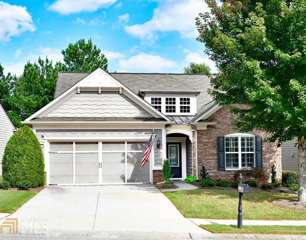 Property Photo: 6447 Autumn Crest Ln GA 30548