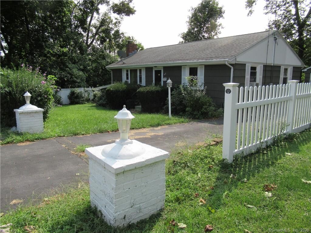 Property Photo: 105 Loomis Street CT 06460