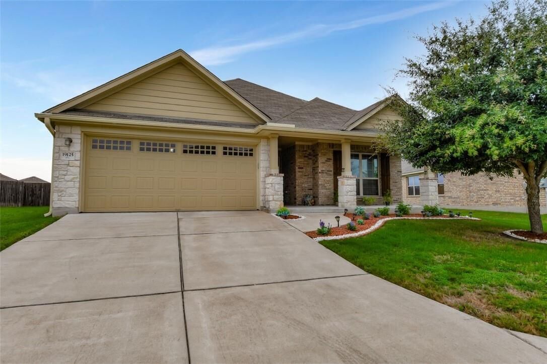 Property Photo:  19125 Sparrow Trail  TX 78660 