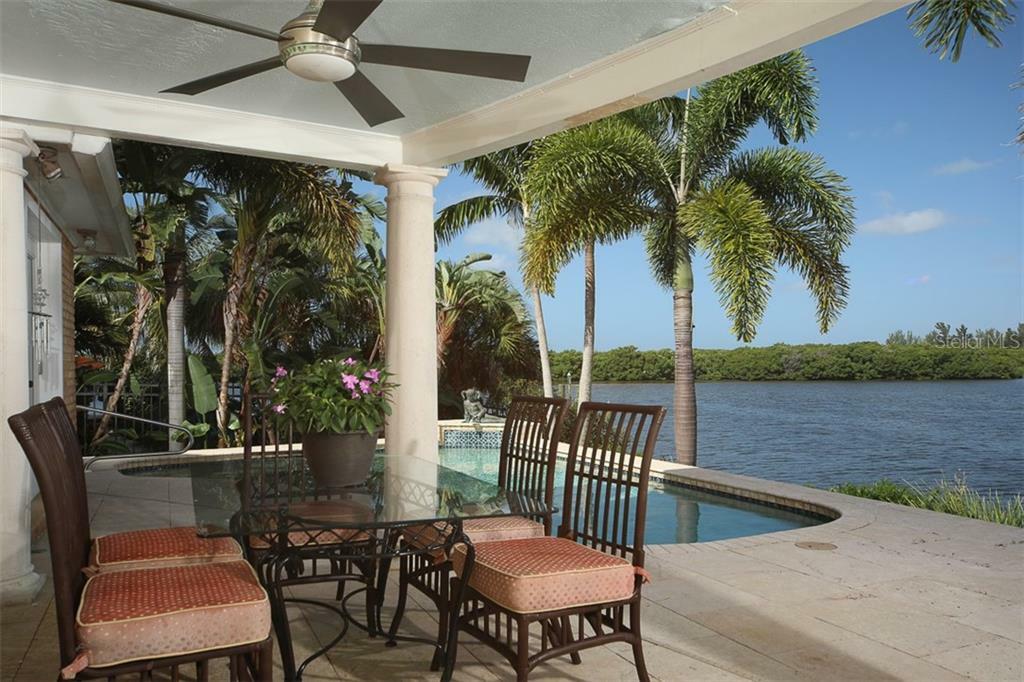 Property Photo: 10432 Spoonbill Road W FL 34209