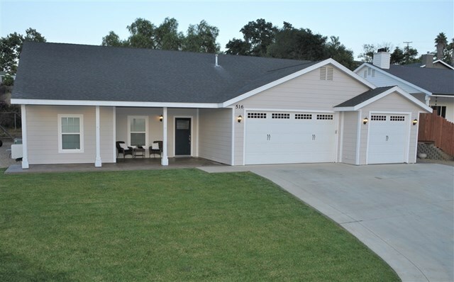 Property Photo:  516 Porter  CA 92028 