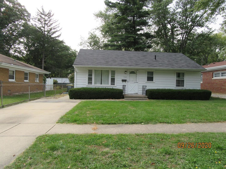 1705 Napoleon Street  Valparaiso IN 46383 photo