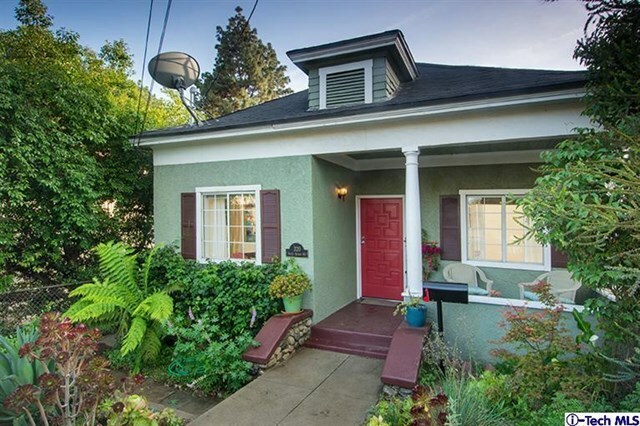 Property Photo:  320 S Avenue 60  CA 90042 