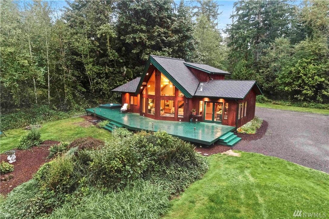 Property Photo: 12340 334th Avenue NE WA 98014
