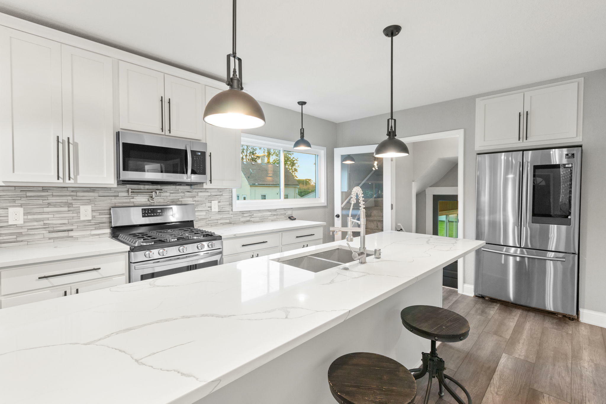 Property Photo: 1301 E Seeley St WI 53207
