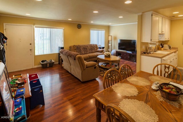 Property Photo:  3469 Lockwood Court 54  CA 93063 