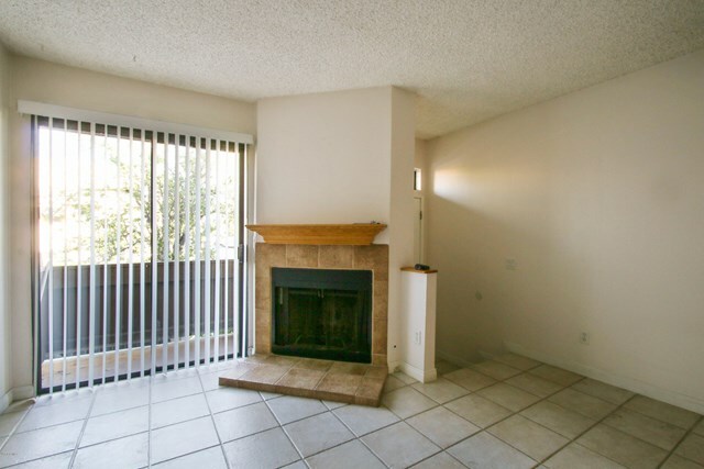 Property Photo:  14100 Calvert Street 7  CA 91401 