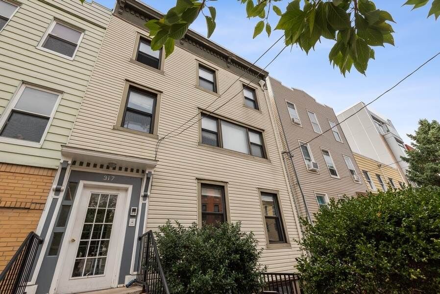 Property Photo: 317 4th St 1 NJ 07302