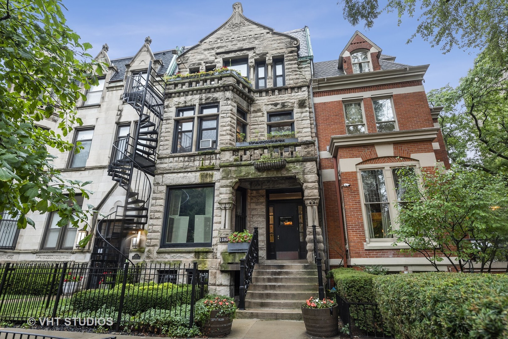 Property Photo:  1505 N Dearborn Street 3F  IL 60610 