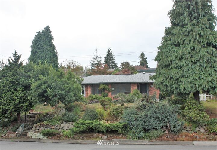 4822 Rucker Avenue  Everett WA 98203 photo