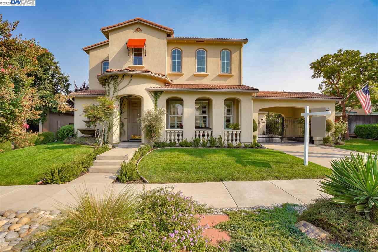 Property Photo: 732 Barleta Ct CA 94550